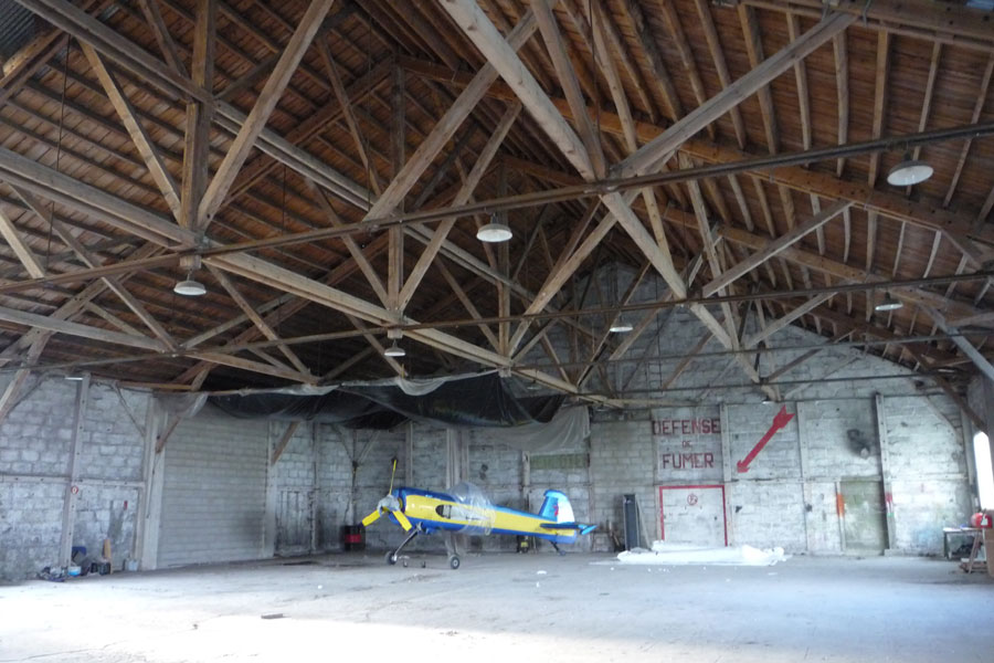 Interieur-hangar.jpg